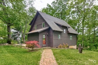 Building Photo - 1802 Shelor Ln