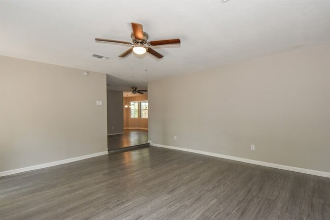 Building Photo - 11719 Murr Way