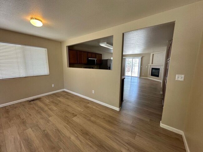 Foto del edificio - 7465 Hinton Dr