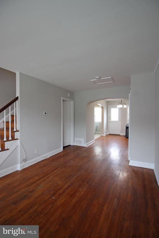 Foto del edificio - 529 Parksley Ave