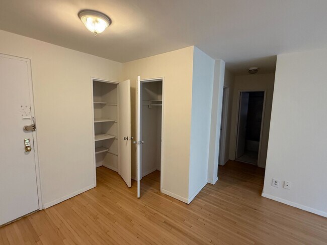 Building Photo - 3855 Orloff Ave