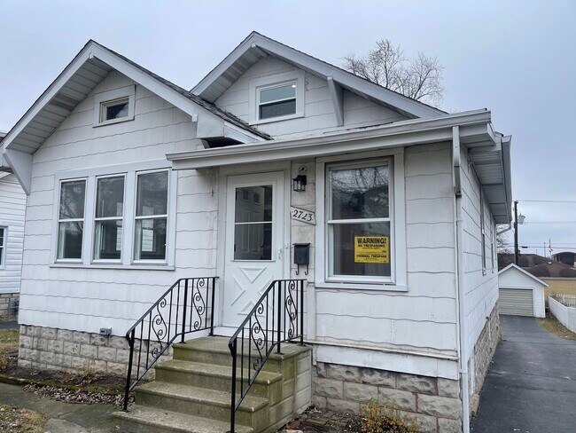 Building Photo - 2723 Indiana Ave