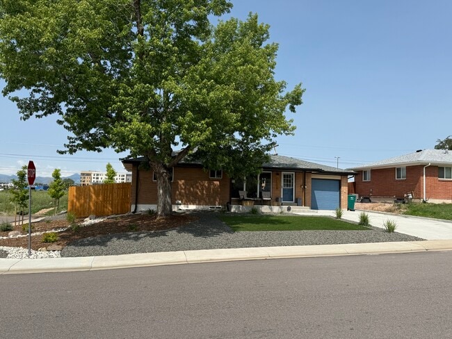 Building Photo - 7101 Clay St