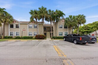 Building Photo - 9633 Riverside Dr
