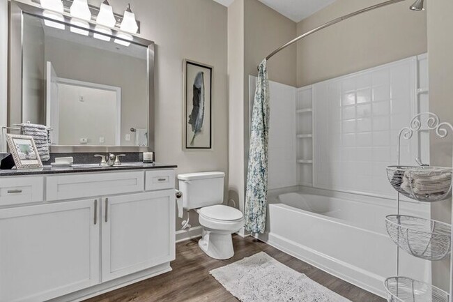 Building Photo - Solara- Two bedroom, Two Bathroom- 1160 Sqft