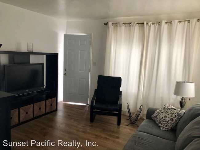 Foto del edificio - 4812-4812 1/2 Santa Monica Ave
