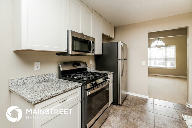 Building Photo - 3012 Edgefield Dr SW