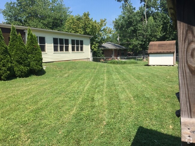 Building Photo - 4912 Angelia Dr