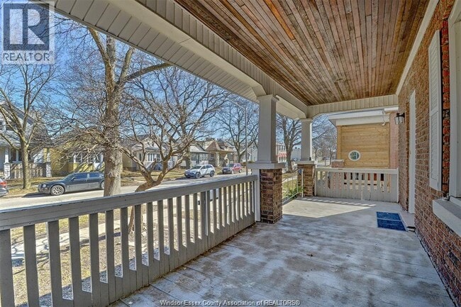 Building Photo - 1557 Lincoln Rd