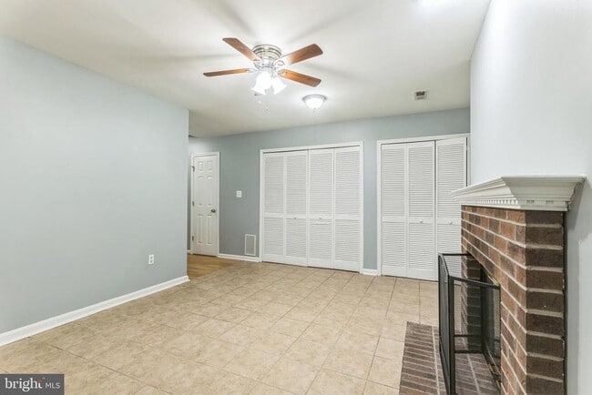 Building Photo - 20539 Golf Course Dr