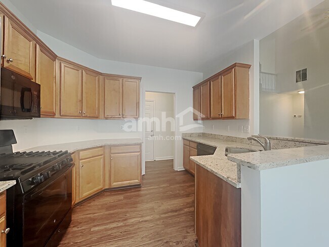 Foto del edificio - 4410 Split Creek Dr