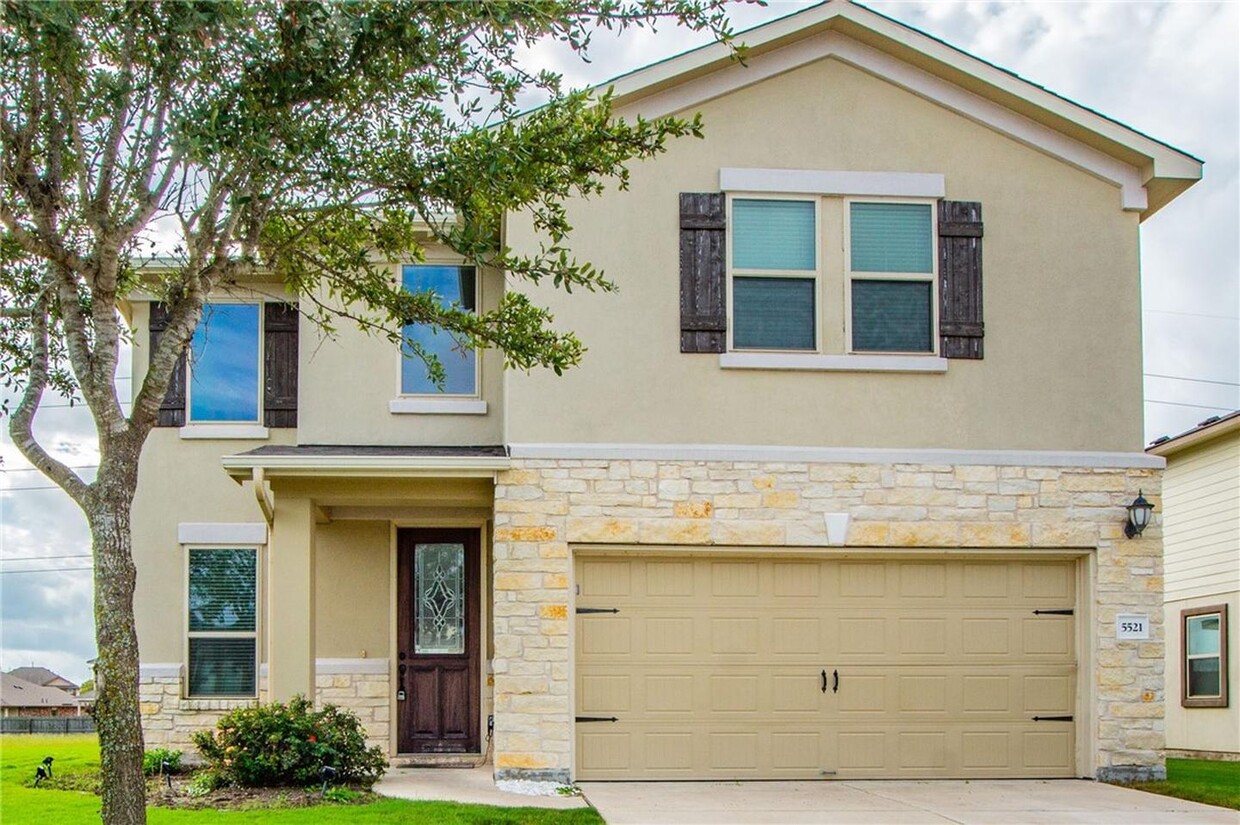 Foto principal - Spacious Round Rock home with patio & gree...