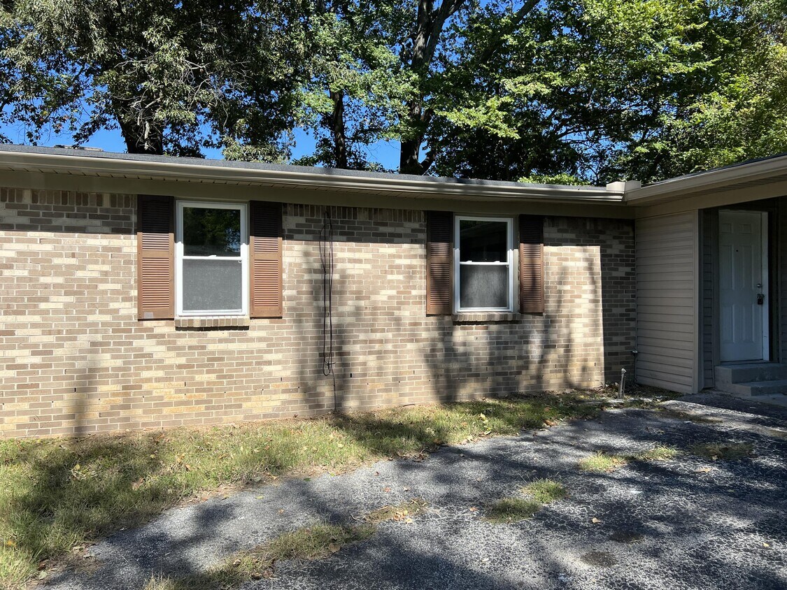 Primary Photo - 51 Kemmons Dr