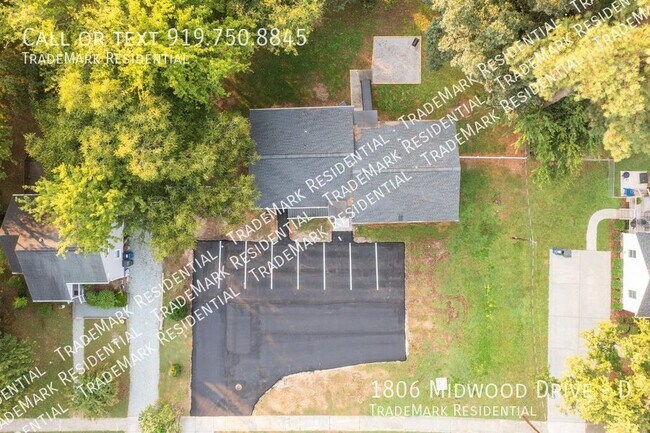 Foto del edificio - 1806 Midwood Dr