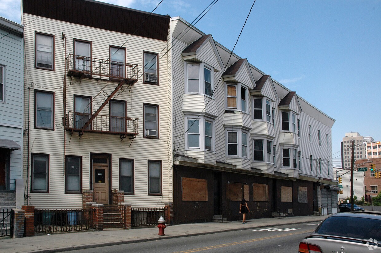 347 Summit ¡Avenue - 347-353 Summit Ave