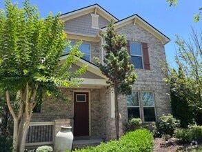 Building Photo - 300 Hidden Cove Ln