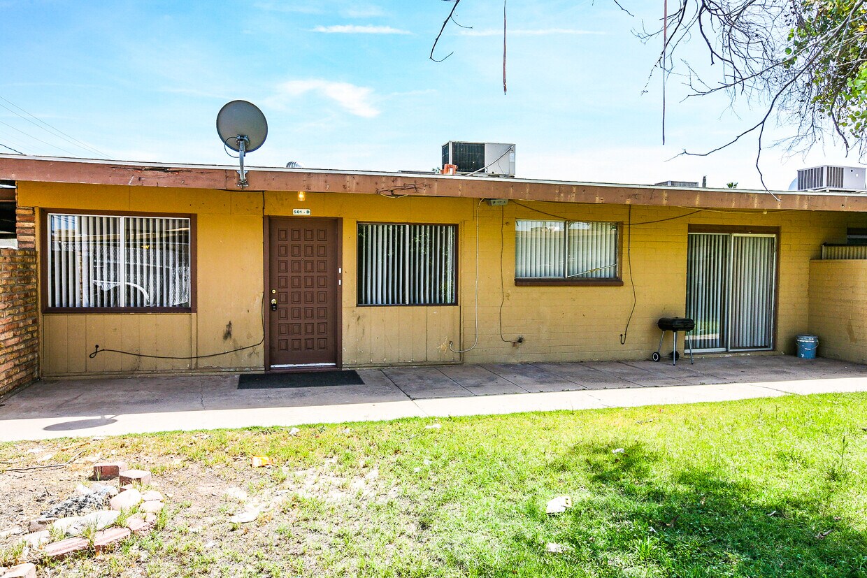Primary Photo - 501 S Hall
