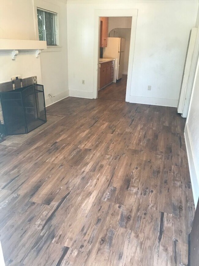 Foto del edificio - Charming 3 bedroom/2 bath near Cal Poly