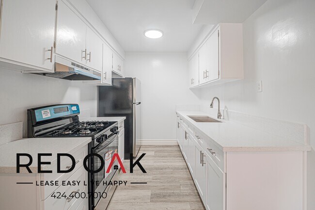 Foto del edificio - 2050 Rodney Dr