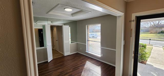 Foto del edificio - 4541 Lone Grove Ln