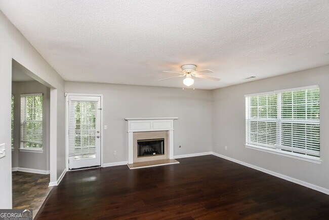 Building Photo - 4125 Clarks Tr