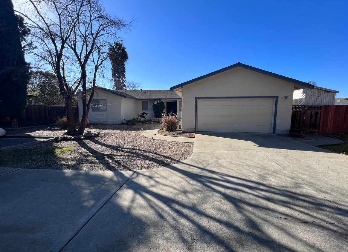 1163 Kaski Ln, Concord, CA 94518 House Rental in Concord, CA