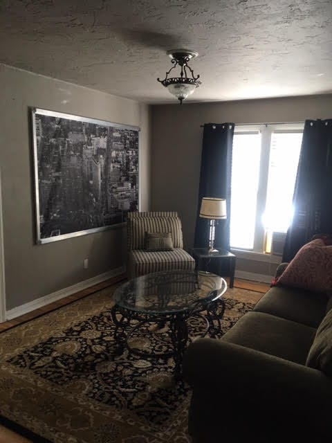 Building Photo - 413 S Webster Ave