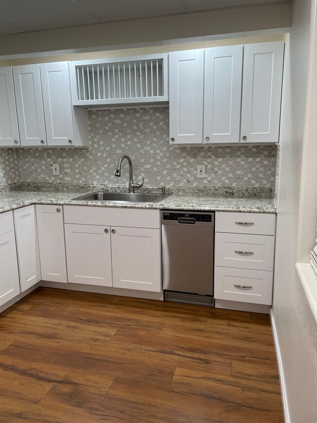 Dishwasher - 214 Eagle Ave