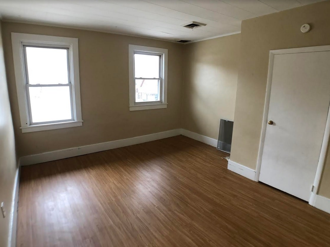 1601 Lincoln Way Unit 3, White Oak, PA 15131 Room for Rent in White