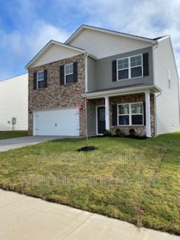 Foto del edificio - 12134 Evergreen Dr NE