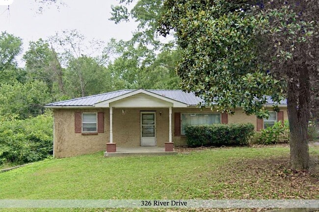 Building Photo - 326 River Dr