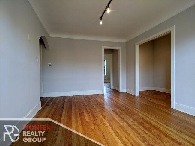 Foto del edificio - 2329 N Rockwell St