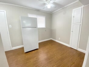 Building Photo - 1141 N Durham Dr