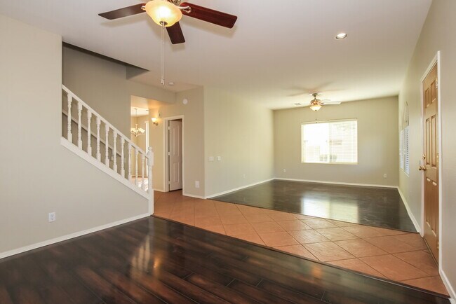 Foto del edificio - 7733 E Butte St