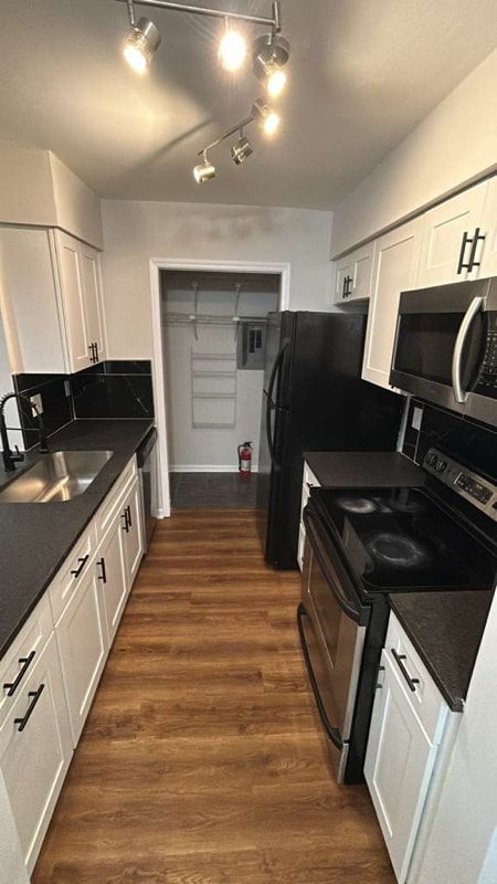 Foto del edificio - 11082 Harrowfield Rd