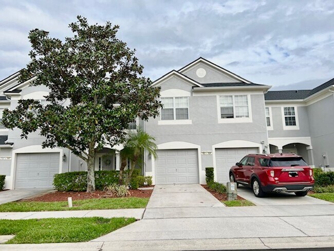 Foto del edificio - MOVE IN NOW! Beautiful 3 bed 2.5 bath town...