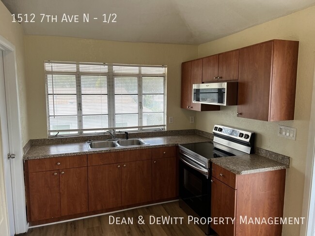 Building Photo - Historic Uptown Studio - For Rent