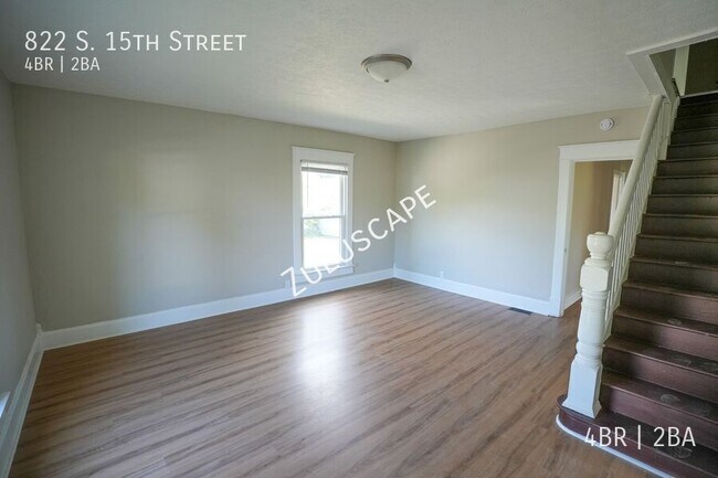 Foto del edificio - 822 S 15th St