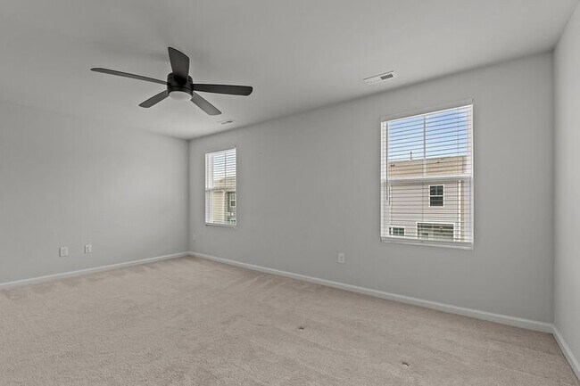 Foto del edificio - Build Equity While Leasing - Lease and Own...