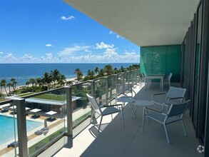 Building Photo - 360 Ocean Dr