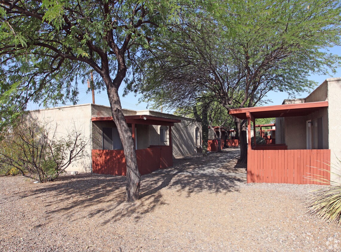 Building Photo - Casa Deena Apartments
