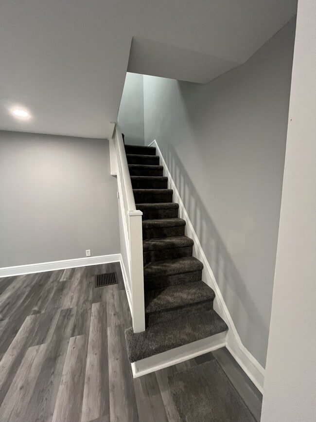 Photo - 1211 Johnson St House