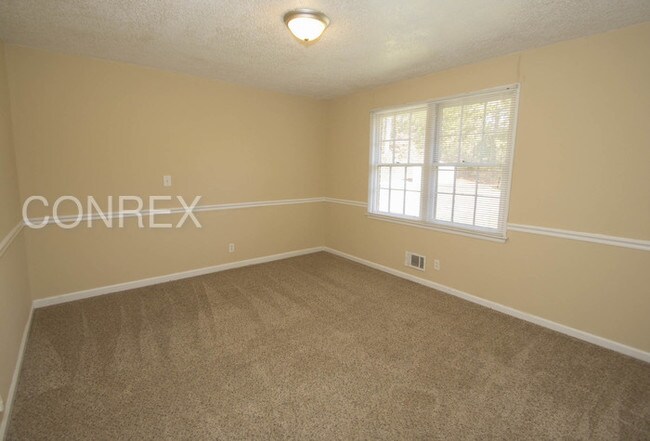 Building Photo - Cute West Columbia home!