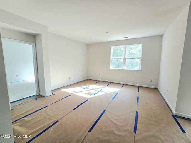 Building Photo - 4039 Morning Light Dr