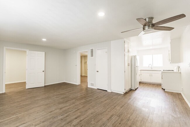 Foto del interior - 18407 Dearborn Street
