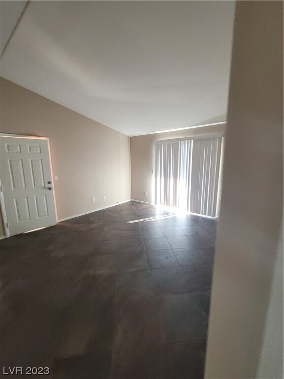 Foto del edificio - 2300 E Silverado Ranch Blvd