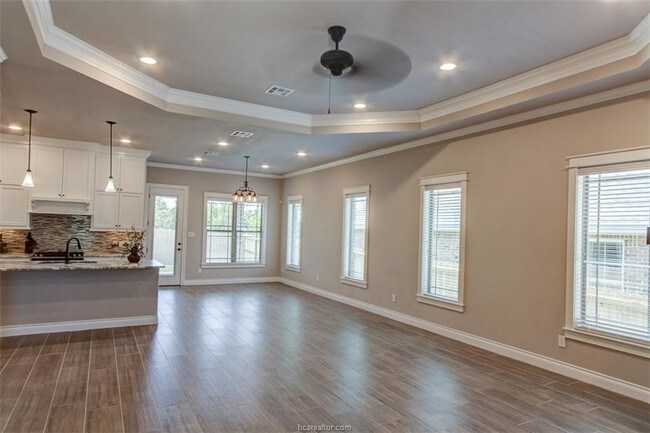 Foto del edificio - 4008 Brownway Dr