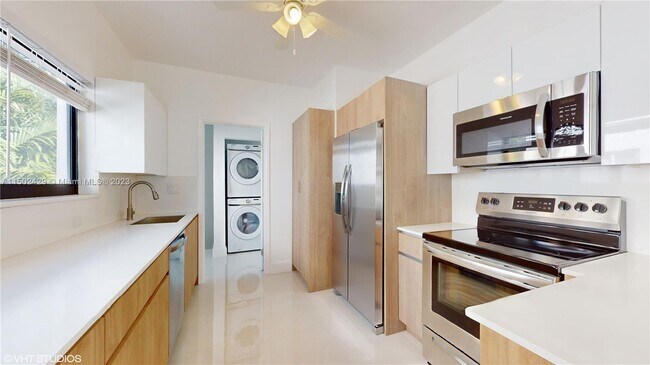 Foto del edificio - 325 SW 30th Rd