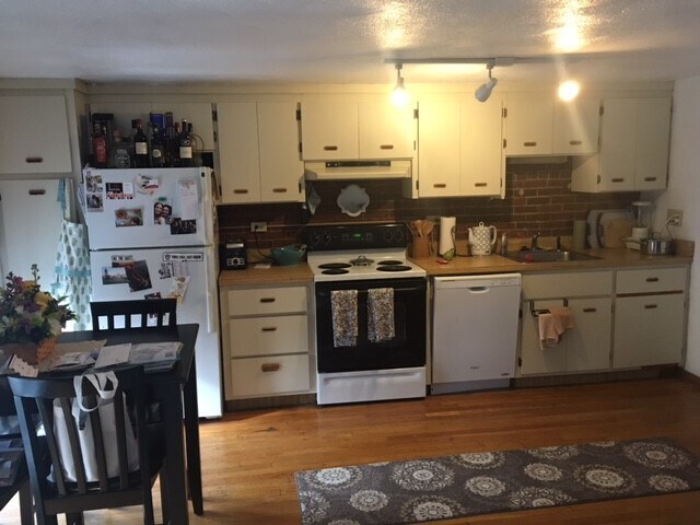 Building Photo - 8 Harris St