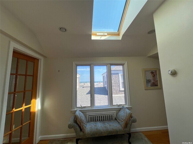 Foto del edificio - 161 Beach 109th St